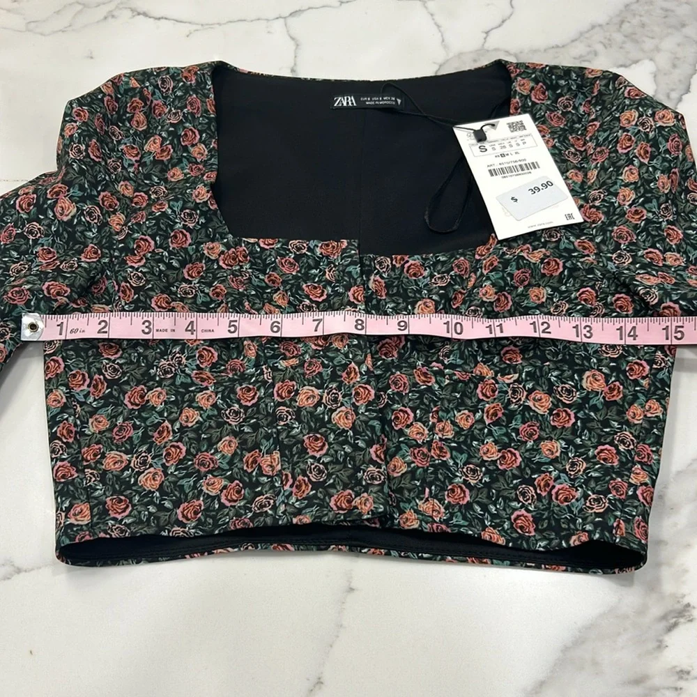 Zara New With Tags Long‎ Sleeve Floral Crop Top. Size S
